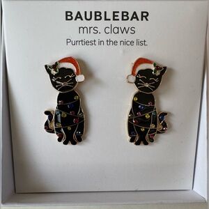 🎄BaubleBar Mrs. Claws Cat Earrings🎄